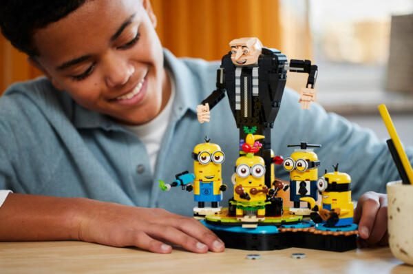LEGO® Gru y los Minions™ para construir Mi villano favorito Set 75582 - Imagen 3